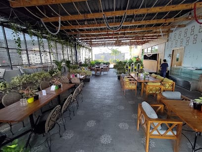 High Garden - SB road Restaurant & bar in Pune