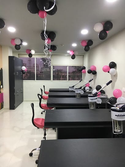 Lakmé Academy Pune FC Road Shivajinagar