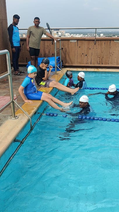Michael Phelps Swimming at E-Square The Fern