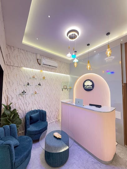 The Gateway Family Luxury Spa & Salon